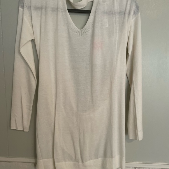 Vimmia Pullover Sweater - Picture 1 of 3